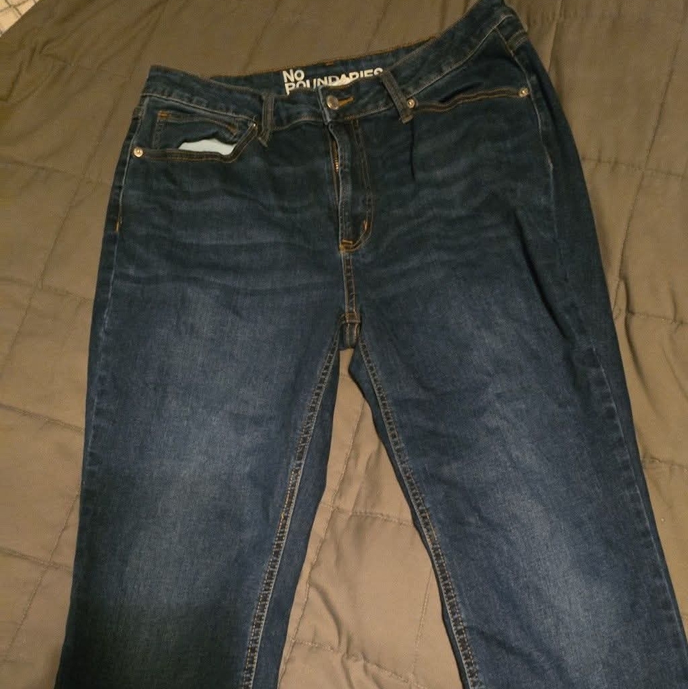 No Boundaries Blue Straight Jeans with Classic Twill Weave